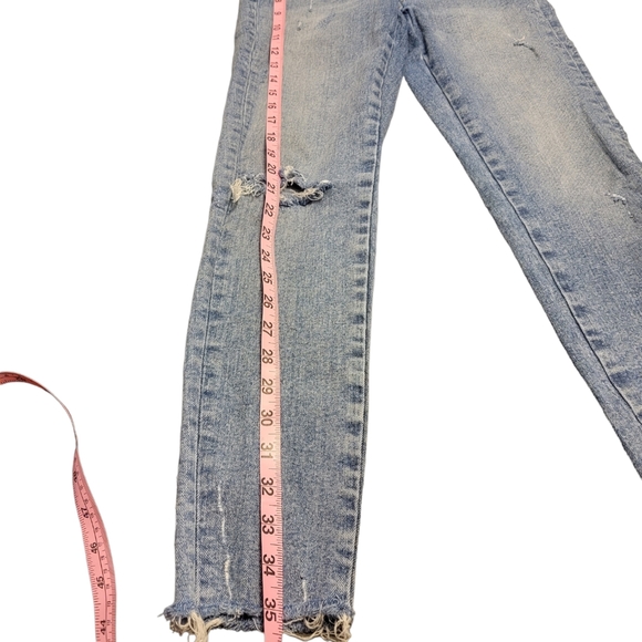 Zara Basic distressed jeans - Picture 3 of 7